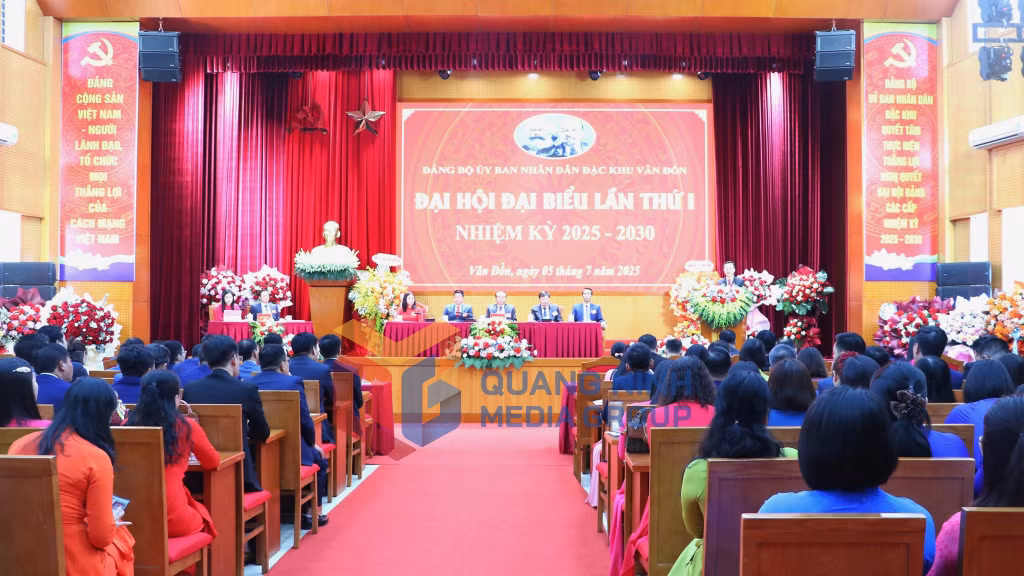 Quang cảnh Đại hội (7-2025). Ảnh: Thanh Tùng (Trung tâm TT&amp;VH Vân Đồn)