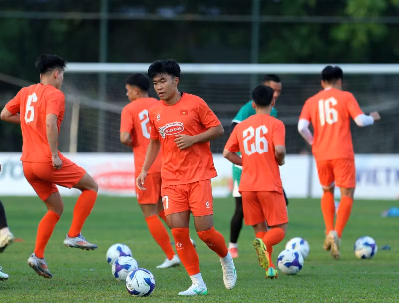 Pham Lý Đức là thủ lĩnh hàng phòng ngự của U23 Việt Nam tại giải U23 Đông Nam Á. Ảnh: VFF