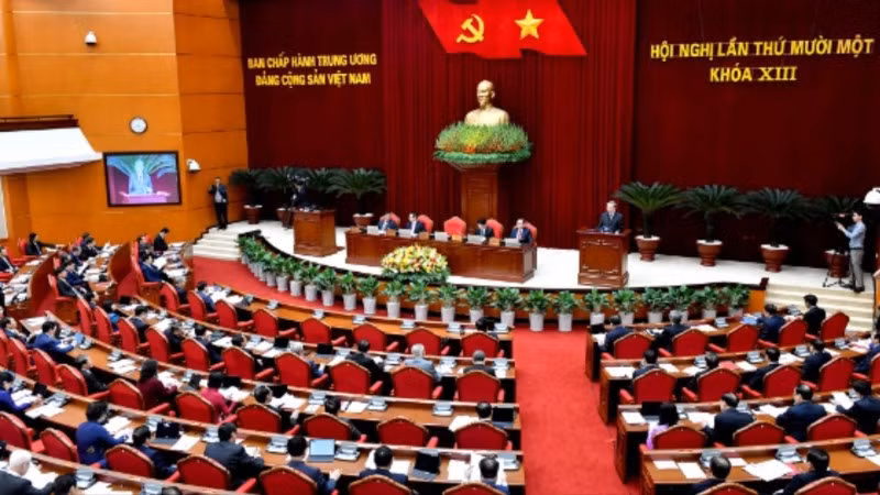 Sau Hội nghị Trung ương 11, khóa XIII, Bộ Chính trị, Ban Bí thư đã ban hành một số Kết luận về tập trung lãnh đạo, chỉ đạo hoàn thiện tổ chức bộ máy của hệ thống chính trị; củng cố, kiện toàn, nâng cao chất lượng hoạt động của các tổ chức cơ sở đảng, đáp ứng yêu cầu, nhiệm vụ trong tình hình mới. (Ảnh: Đăng Khoa)