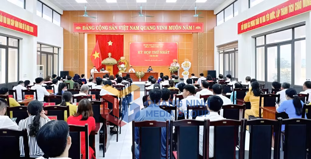 Kỳ họp thứ nhất HĐND xã Thống Nhất (7-2025). Ảnh: PV