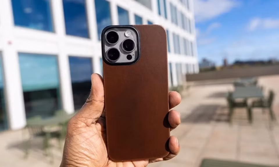 Một số iPhone nóng bất thường khi sử dụng tính năng AI trong iOS 18.2. Ảnh: DigitalTrends.
