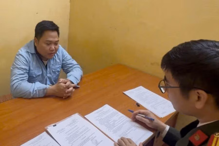 Nguyễn Văn Sáng - chuyên viên Phòng Công tác học sinh sinh viên và đảm bảo chất lượng giáo dục. Ảnh: Công an Hà Nội