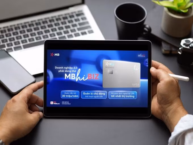 Thẻ MB Hi BIZ gồm nhiều ưu đãi hỗ trợ doanh nghiệp.