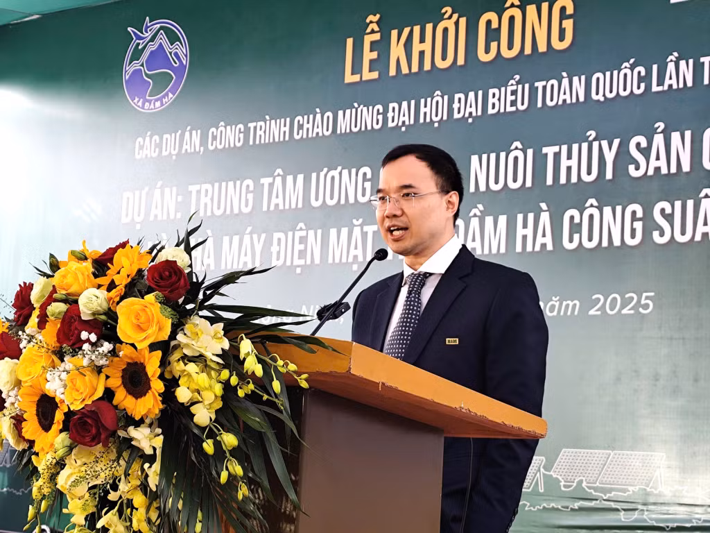 Ông Nguyễn Hải Vinh, Tổng Giám đốc Tập đoàn Năng lượng BIM phát biểu tại lễ khởi công.