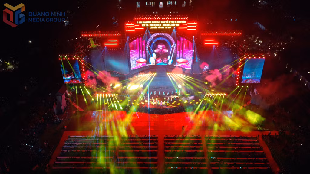 Quang cảnh buổi lễ.