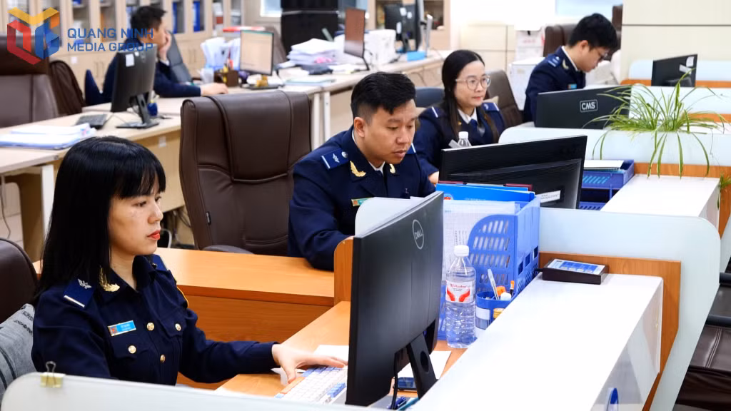 Hải quan Cửa khẩu quốc tế Móng Cái là đơn vị đi đầu trong thực hiện chuyển đổi số và triển khai mô hình cửa khẩu thông minh.