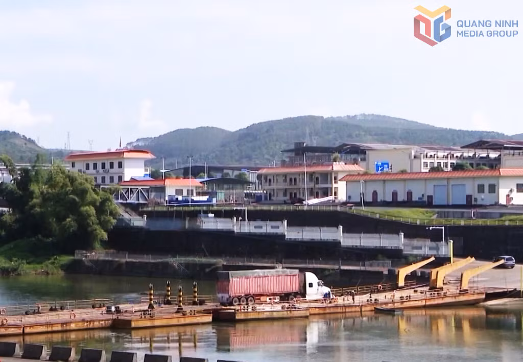 Hoạt động XNK tại lối mở Km3+4 Hải Yên, phường Móng Cái 3.