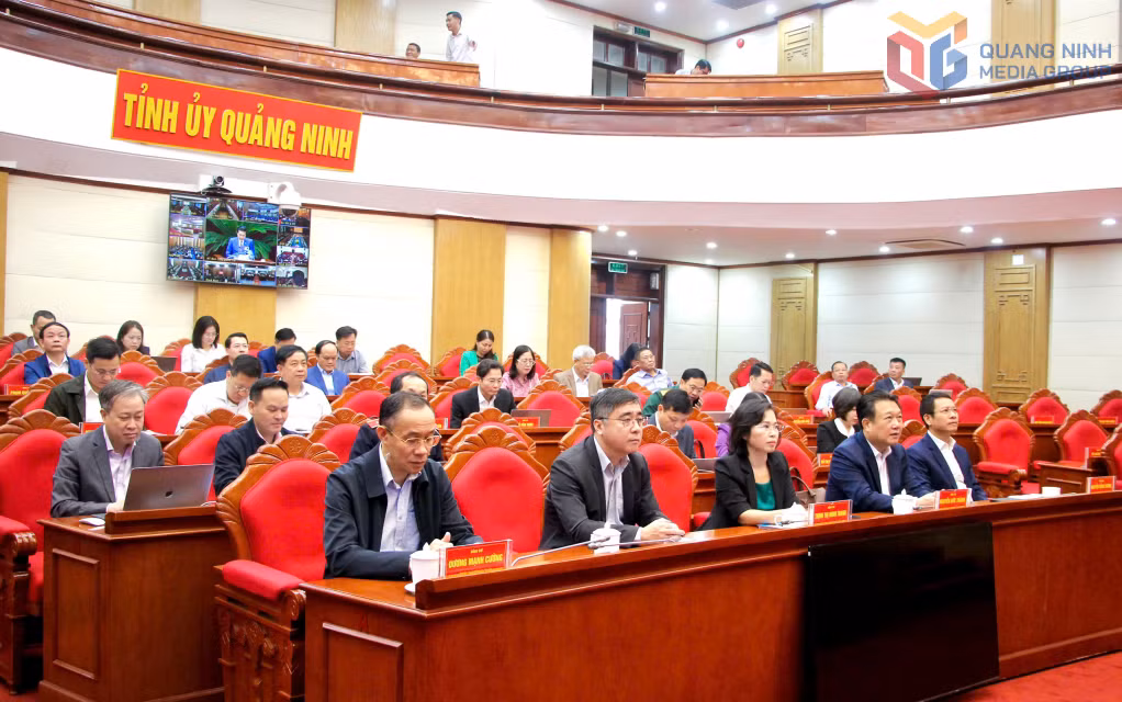 Các đại biểu tham dự tại điểm cầu Quảng Ninh.