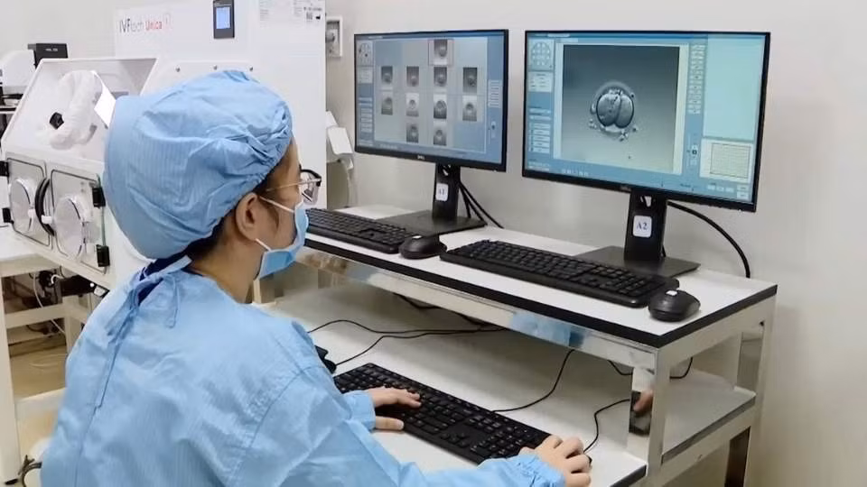 Thiết bị nhập khẩu giữ vai trò quan trọng trong sản xuất, nghiên cứu và phát triển công nghệ số. Ảnh: Hạo Thiên