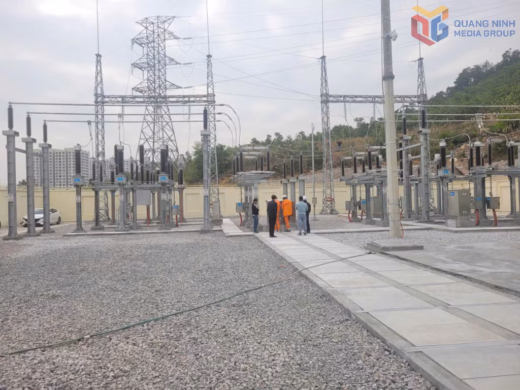 Các đơn vị tổ chức kiểm tra, nghiệm thu trước khi đóng điện công trình.