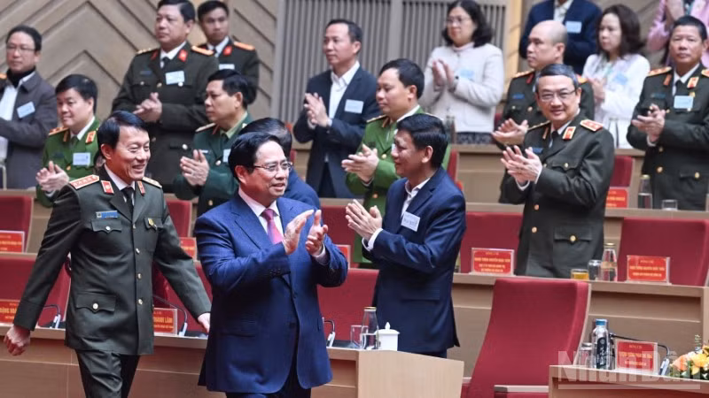 Thủ tướng Chính phủ Phạm Minh Chính tới dự và chủ trì Hội nghị Bảo đảm an ninh, trật tự phục vụ phát triển kinh tế-xã hội vùng đồng bằng sông Cửu Long. (Ảnh: TRẦN HẢI)
