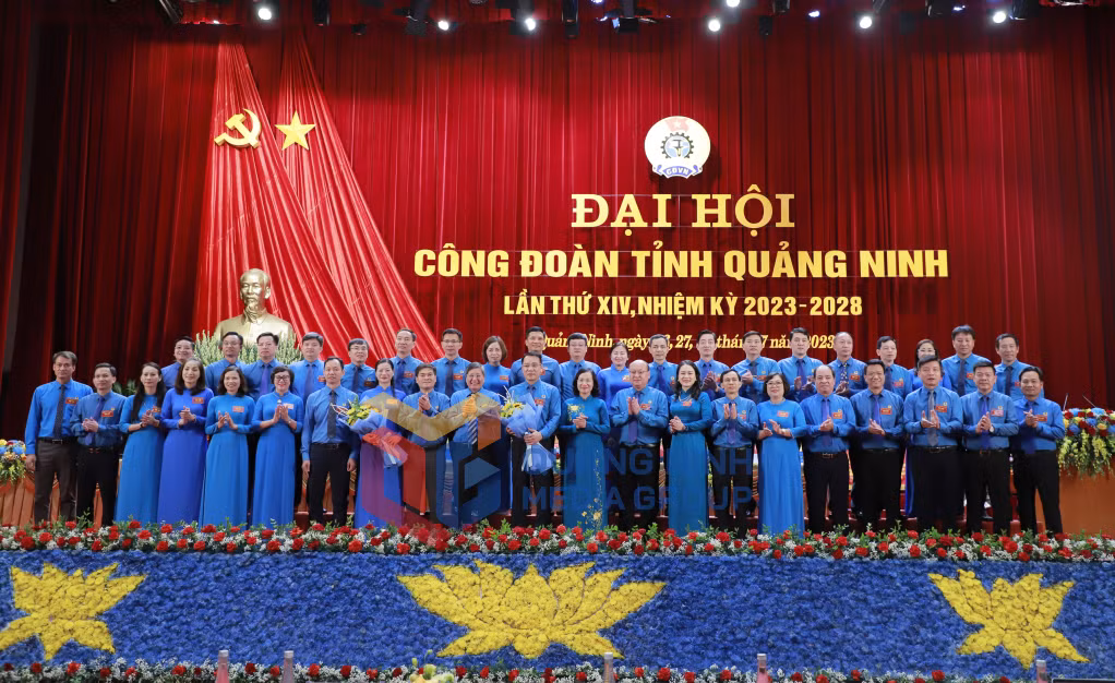 2023-07_Đại hội Công đoàn tỉnh Quảng Ninh lần thứ XIV, nhiệm kỳ 2023–2028 - Ban Chấp hành khóa XIV ra mắt tại Đại hội. Ảnh: Minh Đức