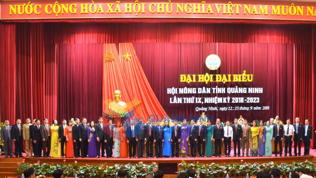 2018-09_Đại hội Đại biểu HND tỉnh Quảng Ninh lần thứ IX, nhiệm kỳ 2018-2023 - Ban Chấp hành ra mắt Đại hội. Ảnh: Hoàng Nga