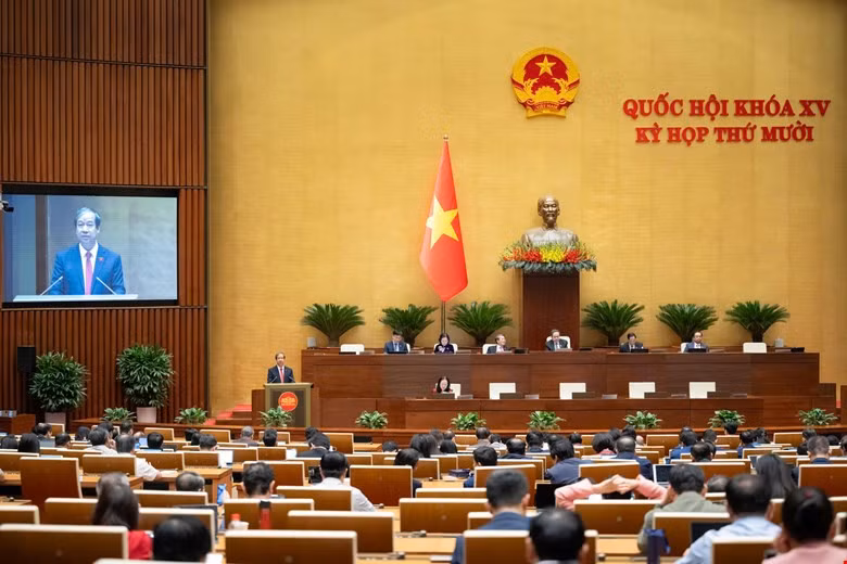 Theo Luật sửa đổi, bổ sung một số điều của Luật Giáo dục, từ 1.1.2026, thay vì cấp bằng tốt nghiệp trung học cơ sở, học sinh sẽ được xác nhận vào học bạ. Ảnh: Media Quốc hội
