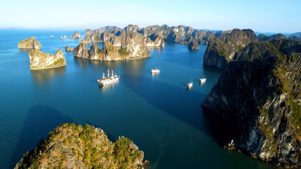 "UNESCO sẵn sàng đồng hành với Quảng Ninh trong quản lý 2 di sản thế giới" ảnh 4