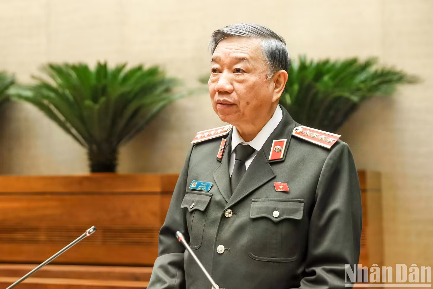 Bộ trưởng Công an Tô Lâm phát biểu giải trình, làm rõ một số vấn đề đại biểu Quốc hội nêu tại phiên thảo luận. (Ảnh: DUY LINH)