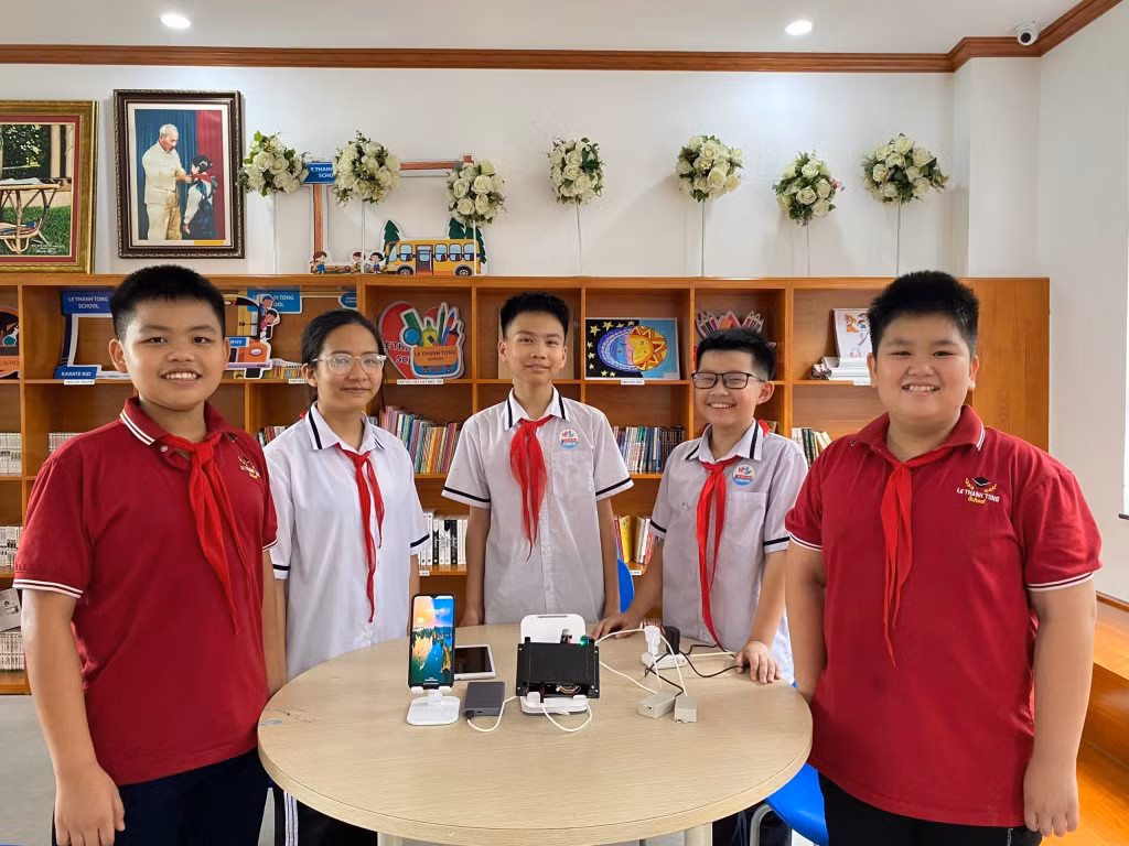 Sản phẩm phần mềm hướng dẫn viên du lịch iBeaconTour, của học sinh khối 6, Trường TH-THCS&amp;THPT Lê Thánh Tông (TP Hạ Long).