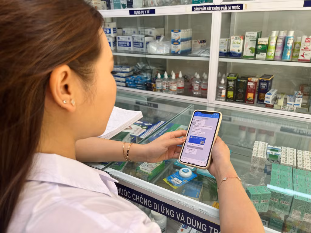 Các đối tượng kết bạn Zalo để trò chuyện và trao đổi thông tin. 