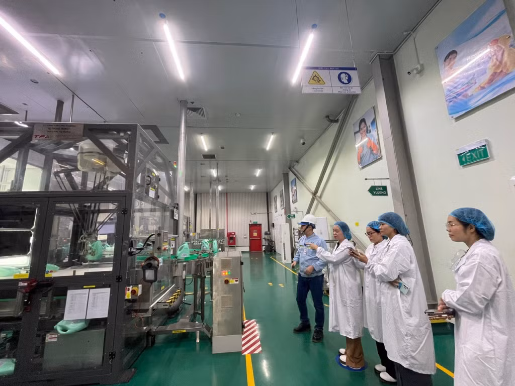 Đoàn công tác làm việc, khảo sát tại nhà máy Unilever Việt Nam thuộc KCN VSIP Bắc Ninh, ngày 23/8/2023.