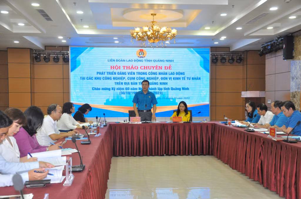 Hội thảo phát triển đảng viên trong CNLĐ.