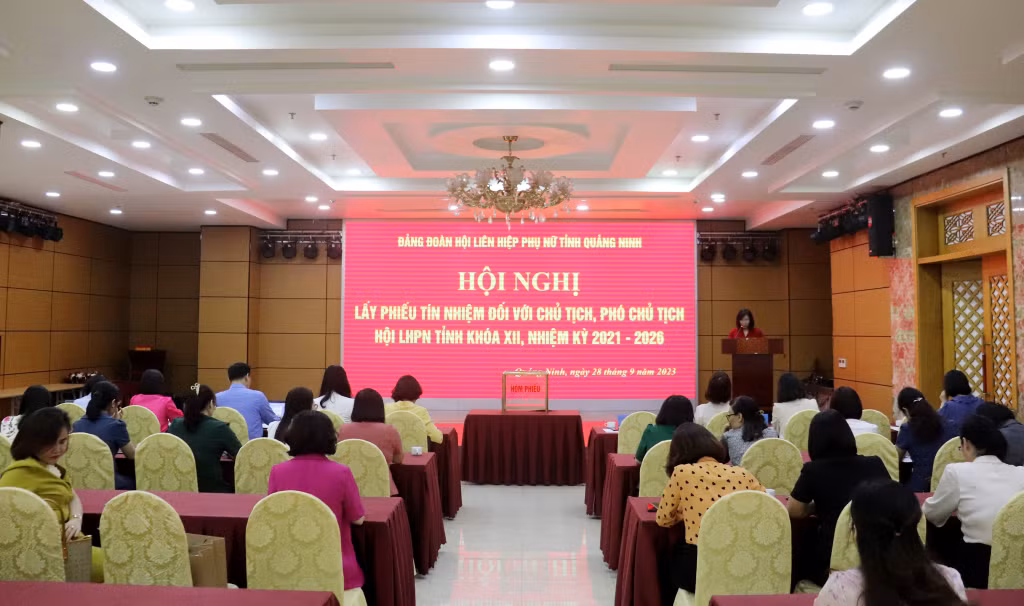 Hội LHPN tỉnh tổ chức hội nghị Ban Chấp hành để lấy phiếu tín nhiệm. ...