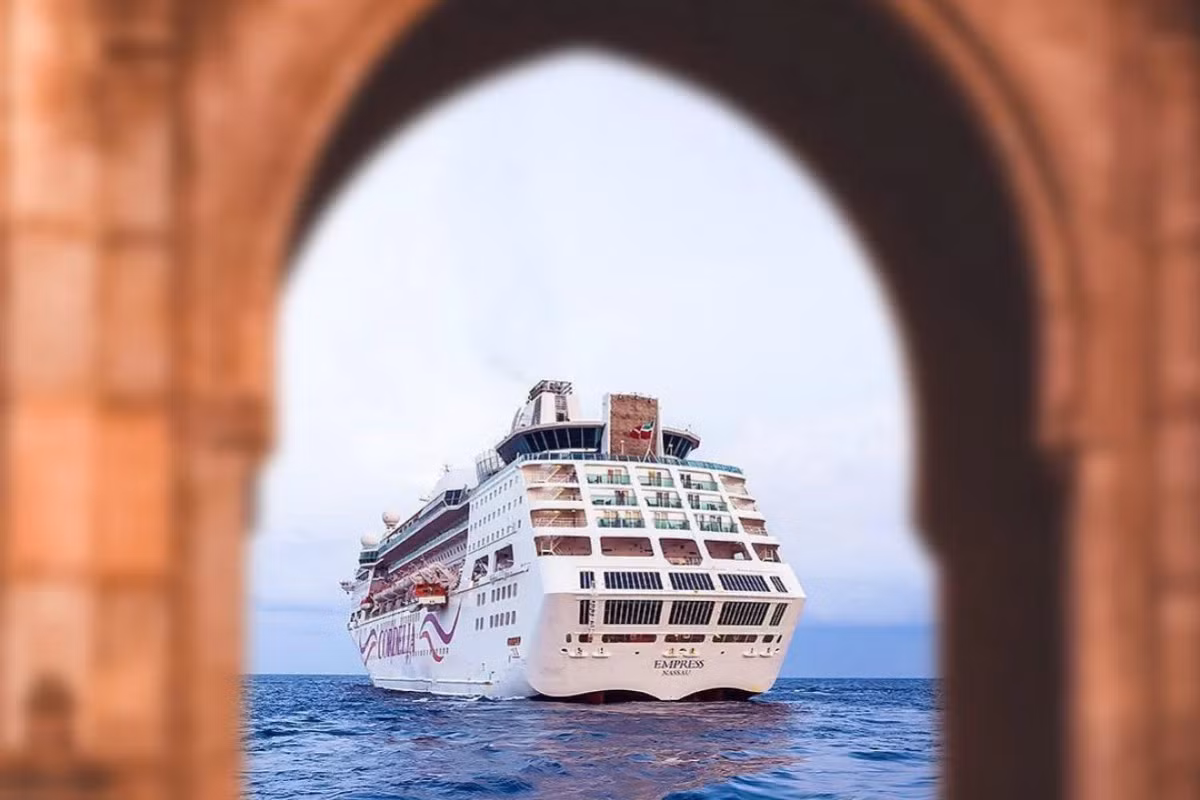 Tàu du lịch quốc tế đầu tiên của Ấn Độ. Ảnh: Instagram/@cordeliacruises