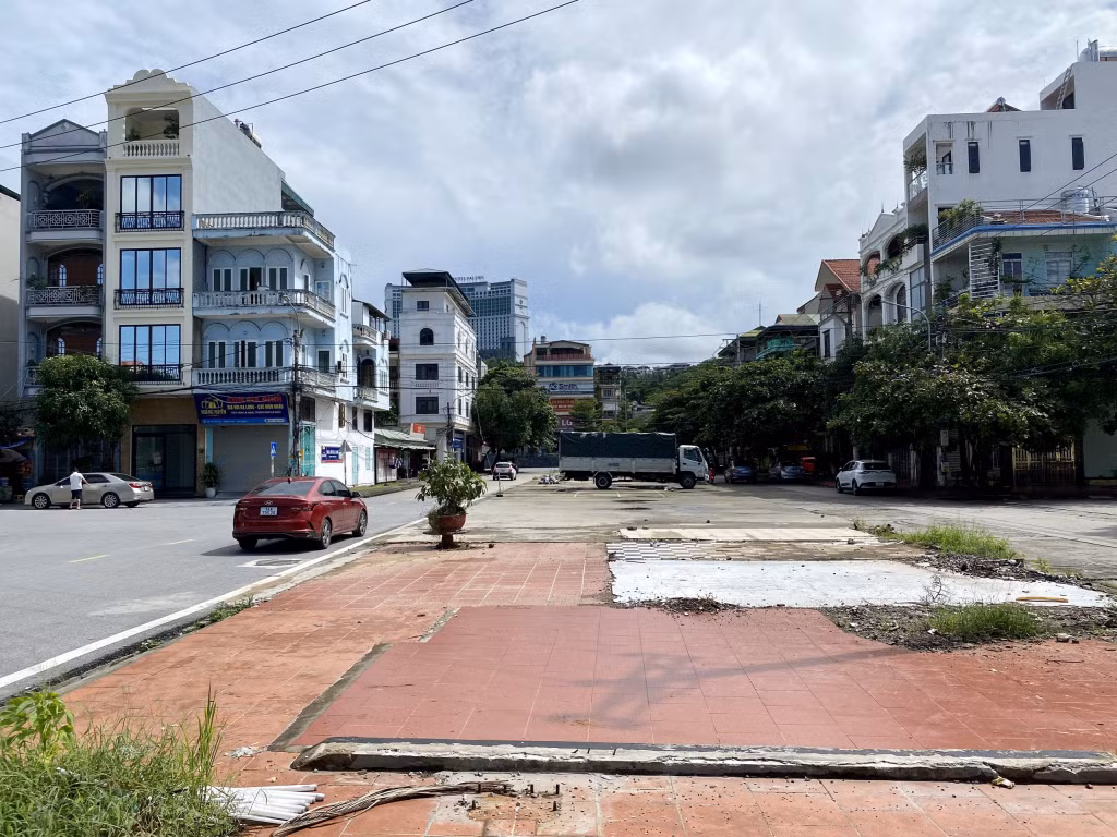 Trên các tuyến mương thuộc phường Hồng Hải đến nay các công trình đã cơ bản tháo dỡ, hoàn trả lại mặt bằng.