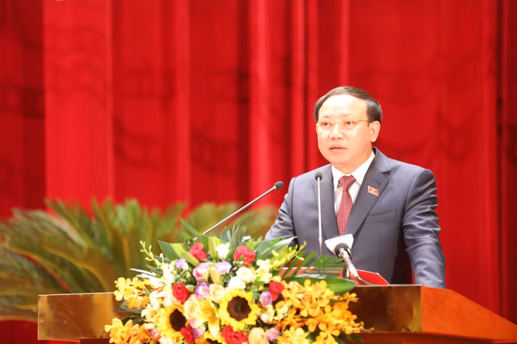 Đồng chí Nguyễn Xuân Ký, Ủy viên Trung ương Đảng, Bí thư Tỉnh ủy, Chủ tịch HĐND tỉnh khóa XIII, phát biểu khai mạc.