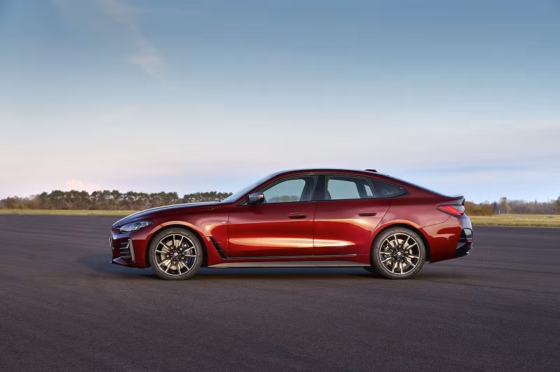 BMW 4-Series Gran Coupe 2022 chính thức ra mắt với ngoại hình bề thế và khả năng xử lý ấn tượng hơn ảnh 6