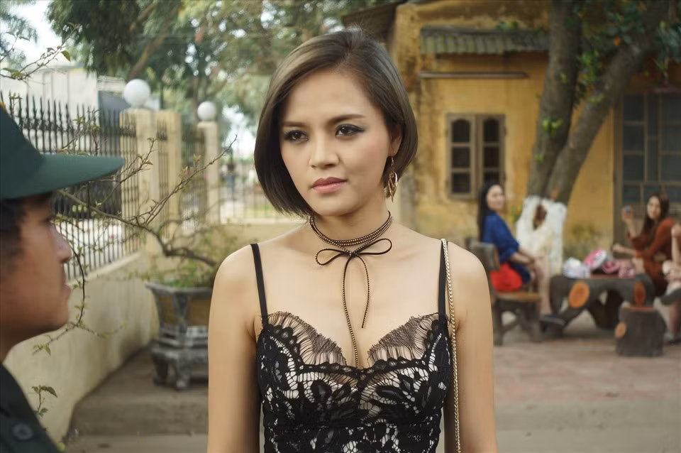 Thu Quỳnh tỏa sáng với My Sói.