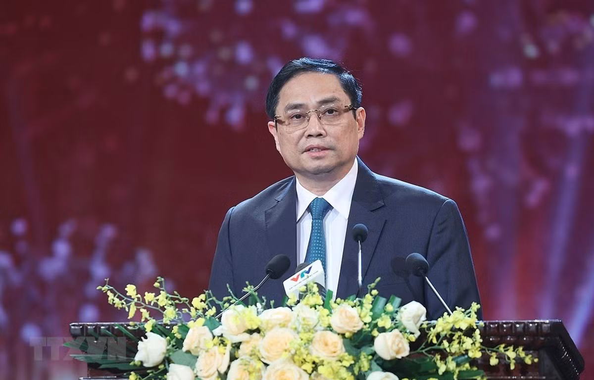 Thủ tướng Phạm Minh Chính kêu gọi đồng bào chiến sỹ cả nước, kiều bào ta ở nước ngoài chung sức đồng lòng với Chính phủ góp sức, góp tiền cho Quỹ vaccine. (Ảnh: Dương Giang/TTXVN)
