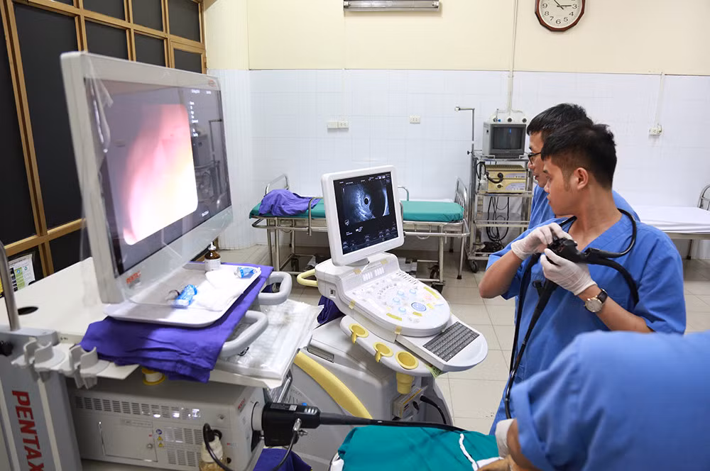 Từ tháng 6/2018, kỹ thuật siêu âm nội soi đã được các bác sĩ Khoa Thăm dò chức năng tiếp nhận chuyển giao thành công từ Bệnh viện Việt Đức.