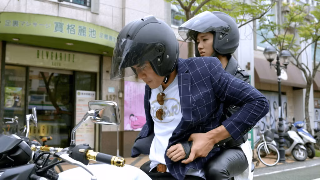 Cuộc tình cảnh sát chìm và bà trùm bất đắc dĩ liệu có thành?