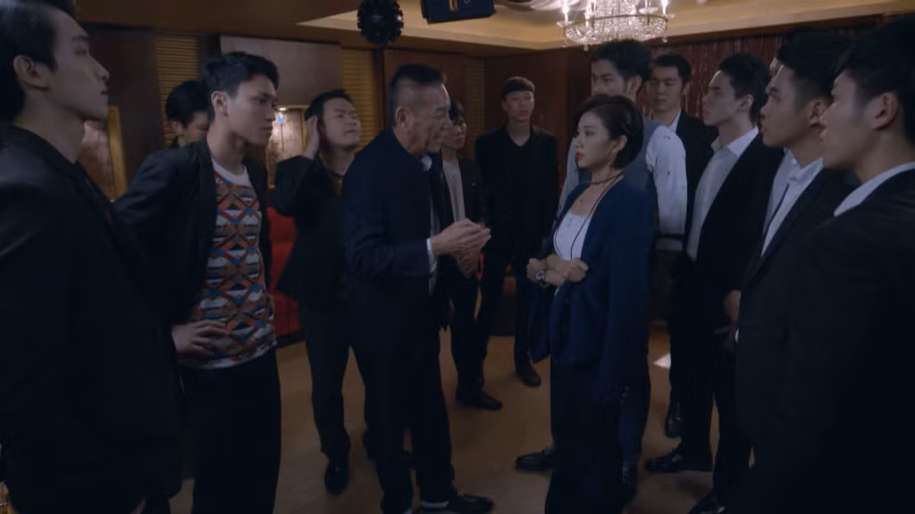 Bình Phàm trở thành "bà trùm" bất đắc dĩ