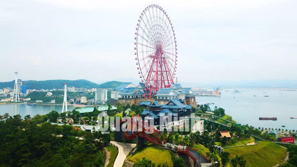 Tổ hợp giải trí cao cấp Sun World Halong Complex (6-2018). Ảnh: Đỗ Phương