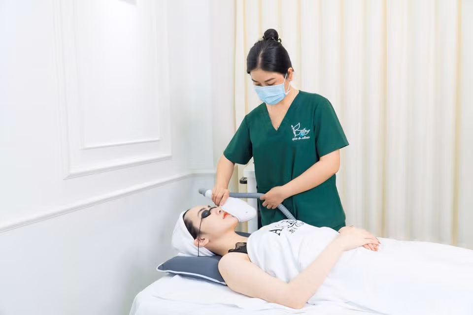 Top 4 địa chỉ peel da, thay da sinh học uy tín ở TPHCM ảnh 3