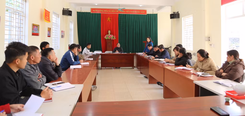 Quang cảnh buổi sinh hoạt Chi bộ.