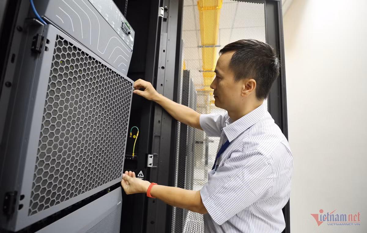 Các quy định về quản lý dịch vụ trung tâm dữ liệu, dịch vụ điện toán đám mây, dịch vụ viễn thông cơ bản trên Internet - OTT viễn thông có hiệu lực thi hành từ ngày 1/1/2025. Ảnh minh họa: M.H