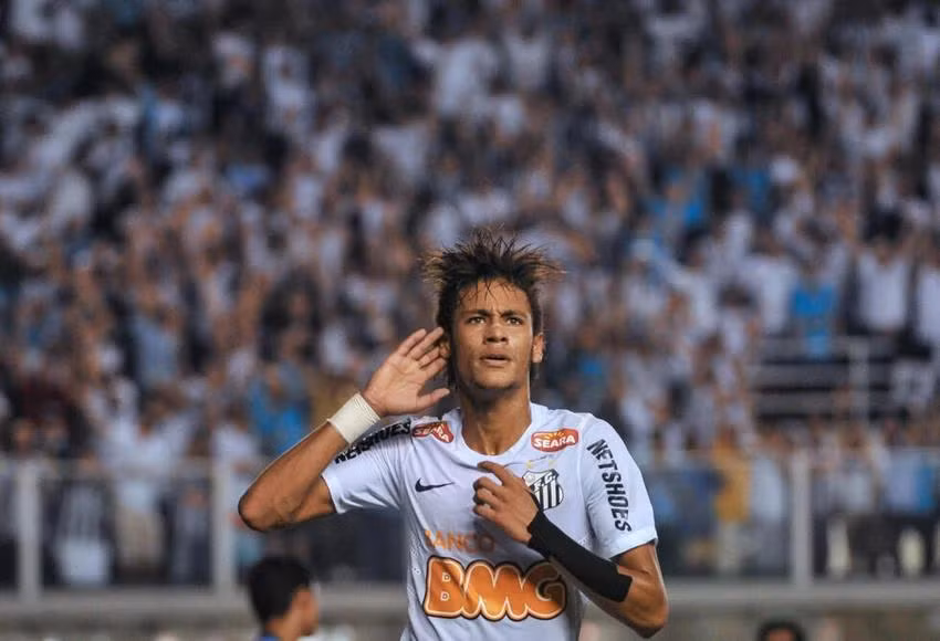 Đội bóng cũ Santos là nơi xuất phát của siêu sao Neymar. Ảnh: GETTY.