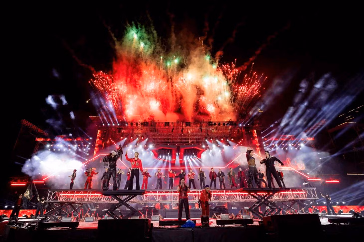 Hàng loạt concert âm nhạc quy mô lớn liên tục được tổ chức cuối năm 2024 tạo ra những kỳ tích bán vé chưa từng có. Ảnh: Nhà sản xuất