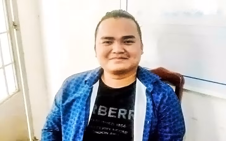 Nghi phạm Trần Minh Xuông đã đến đầu thú tại cơ quan điều tra - Ảnh: HOÀNG ĐÔ