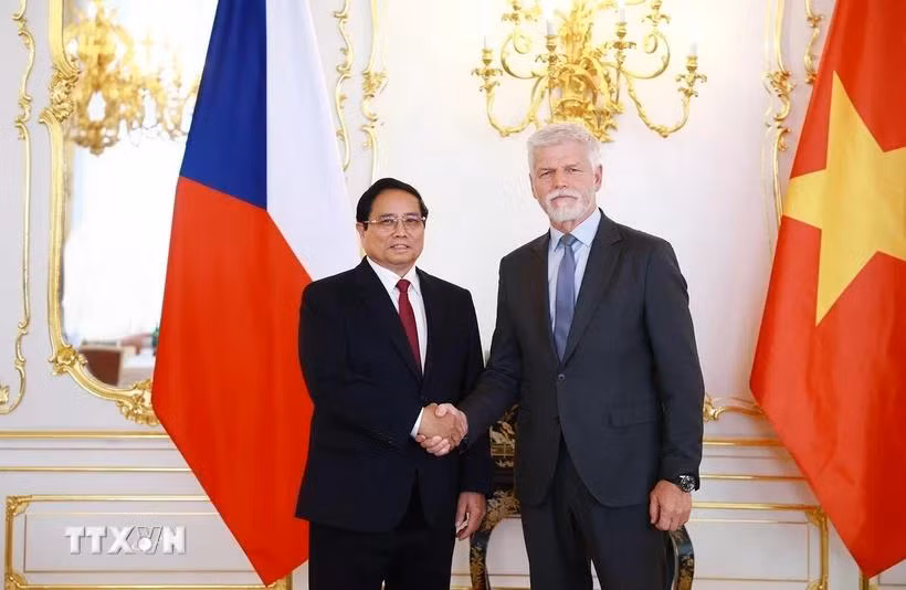Thủ tướng Phạm Minh Chính hội kiến Tổng thống Cộng hoà Séc Petr Pavel. (Ảnh: Dương Giang/TTXVN)