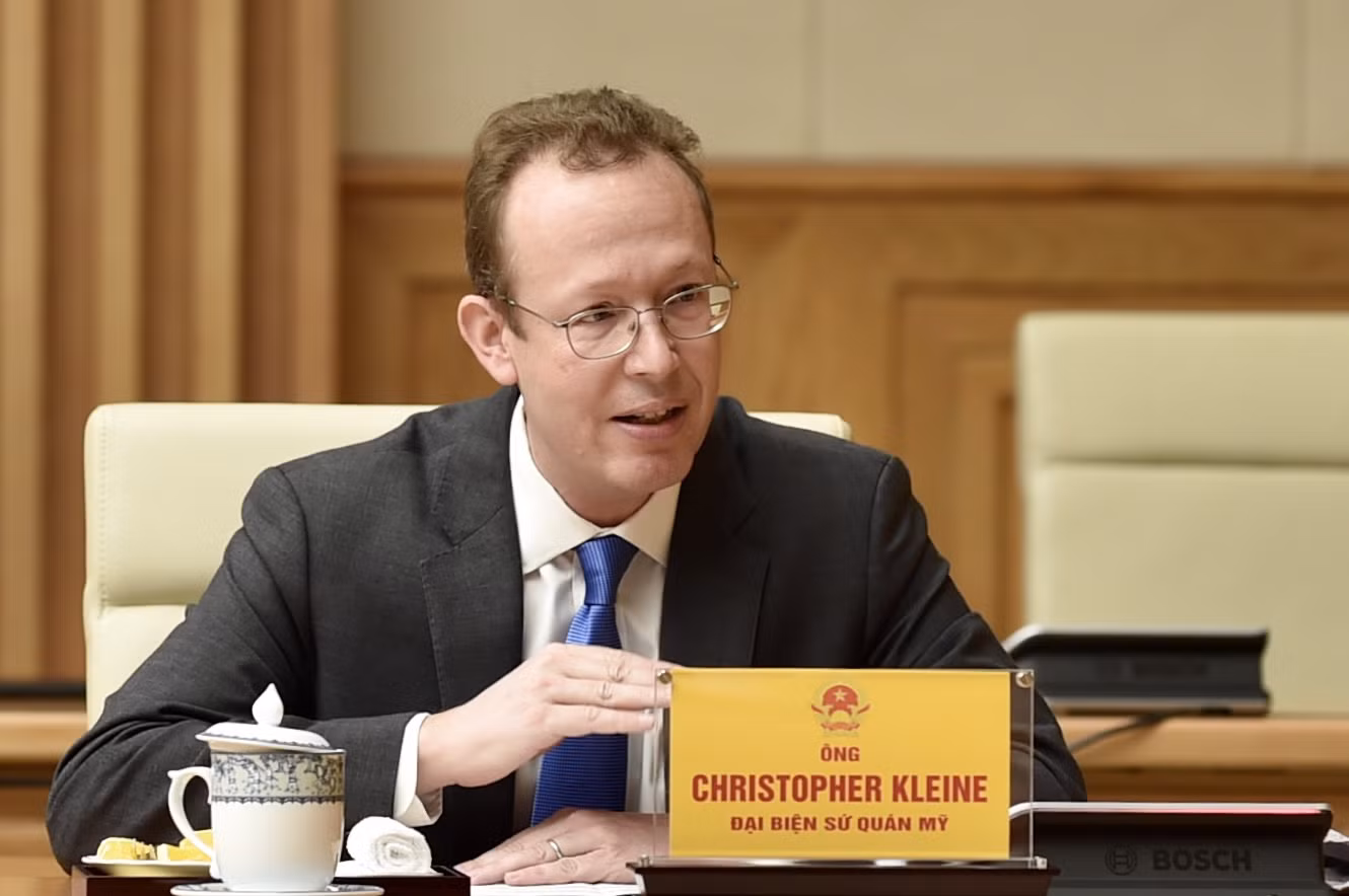 Ông Christopher Klein, Đại biện Đại sứ quán Hoa Kỳ phát biểu tại buổi tiếp - Ảnh: VGP/Nhật Bắc