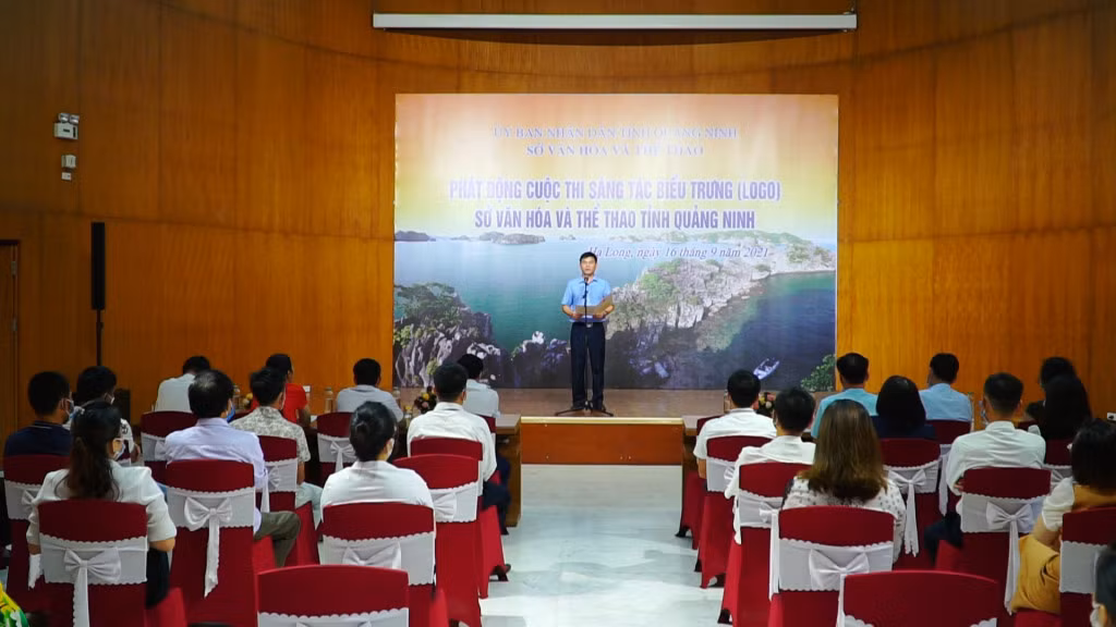 Quang cảnh Lễ Phát động Cuộc thi Sáng tác biểu trưng (Logo) Sở Văn hóa và Thể thao tỉnh Quảng Ninh.