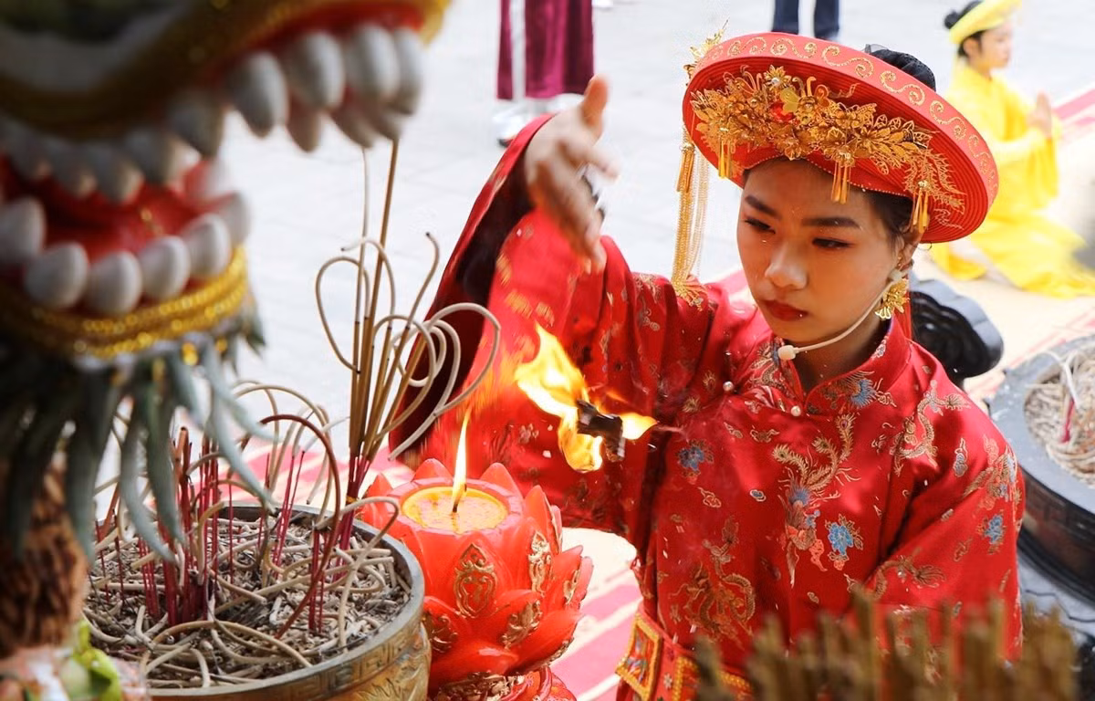 Lễ tế tại Đền Mẫu Âu Cơ. (Ảnh minh họa: TTXVN)