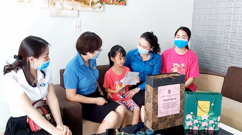 Sự quan tâm của tổ chức công đoàn đã tiếp thêm động lực để các y bác sĩ tiếp tục chiến đấu chống dịch nơi tuyến đầu.
