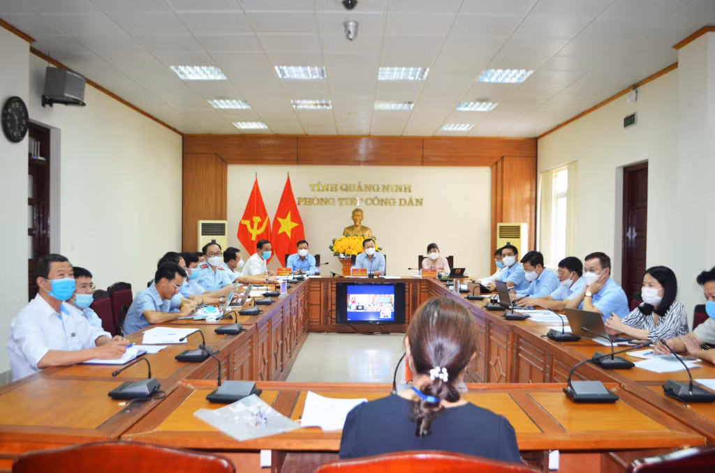 Quang cảnh buổi tiếp công dân.