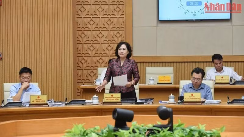 Thống đốc Ngân hàng Nhà nước Nguyễn Thị Hồng phát biểu. (Ảnh: TRẦN HẢI)