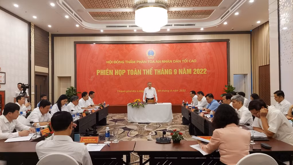 Quang cảnh phiên làm việc.
