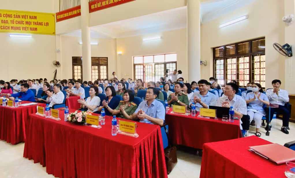 Quang cảnh buổi lễ.